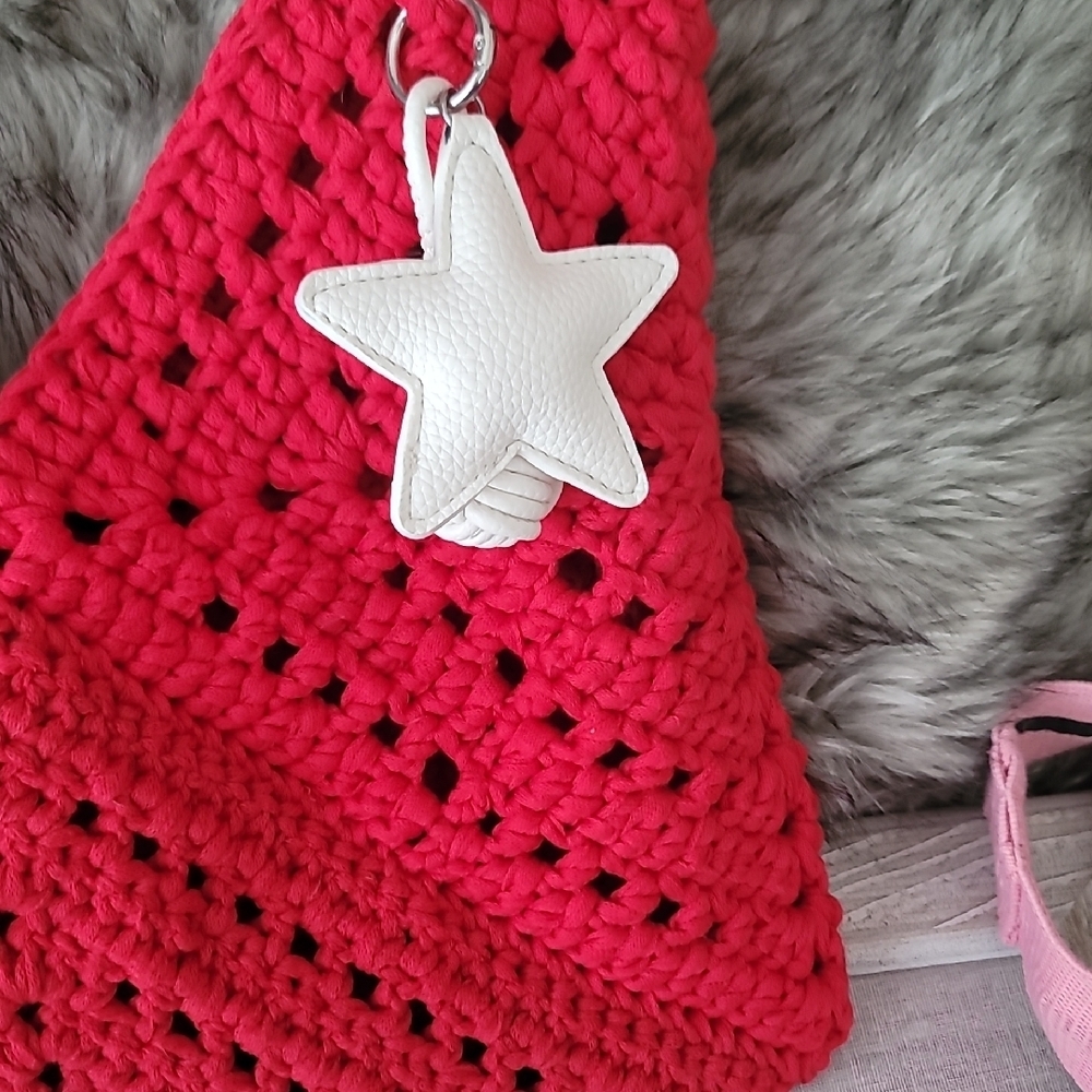 Handmade Red Crochet Shoulder Bag With White Star Bag Charm - Picture 11 of 11